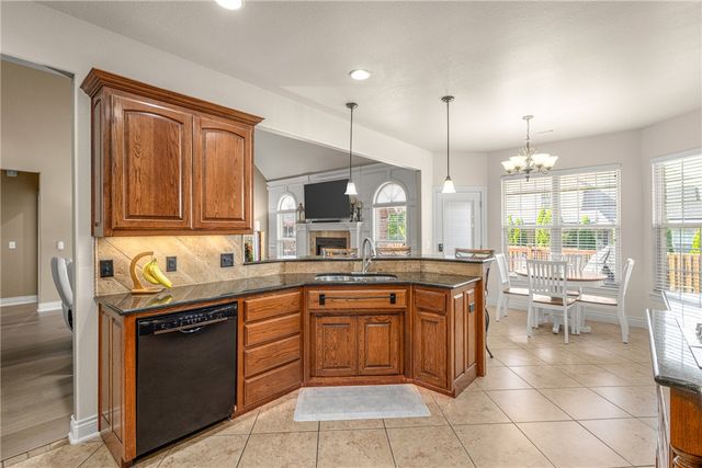 3700 SW Plateau Boulevard, Bentonville, AR 72712