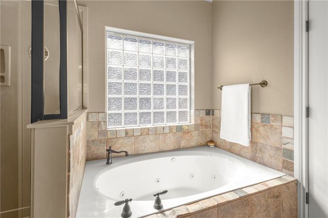 3700 SW Plateau Boulevard, Bentonville, AR 72712