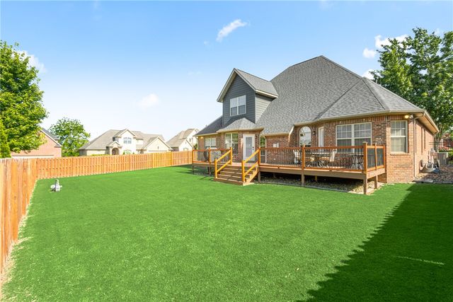 3700 SW Plateau Boulevard, Bentonville, AR 72712