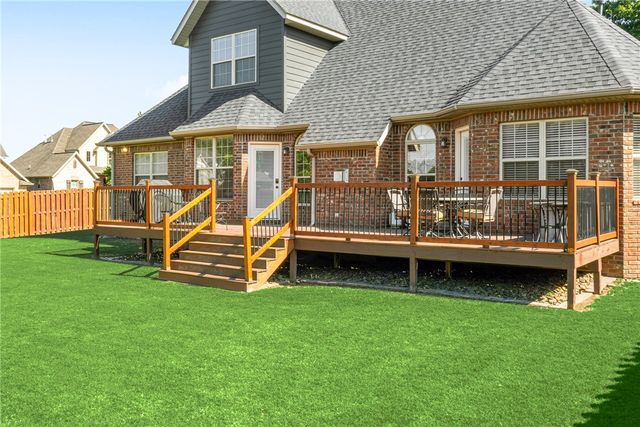 3700 SW Plateau Boulevard, Bentonville, AR 72712