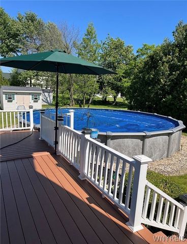 7001 Rebecca Drive, Wheatfield, NY 14304
