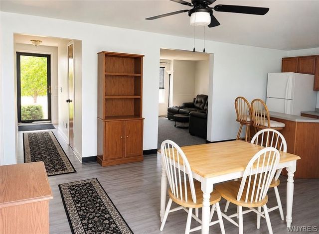 7001 Rebecca Drive, Wheatfield, NY 14304
