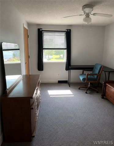 7001 Rebecca Drive, Wheatfield, NY 14304