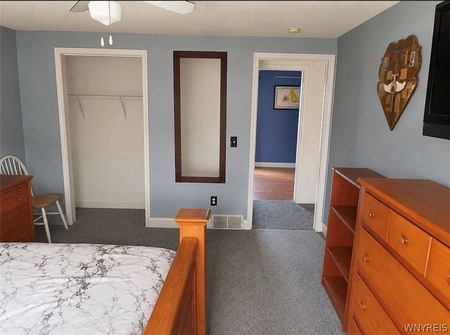 7001 Rebecca Drive, Wheatfield, NY 14304