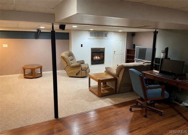 7001 Rebecca Drive, Wheatfield, NY 14304