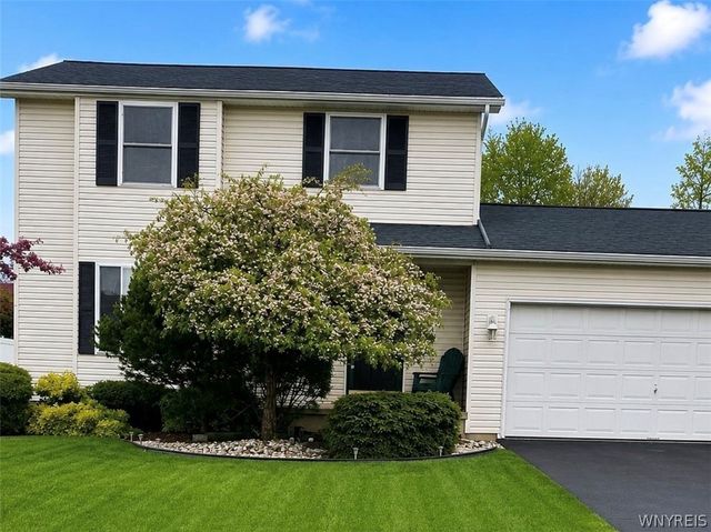 7001 Rebecca Drive, Wheatfield, NY 14304