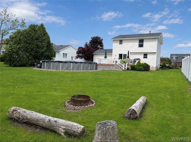7001 Rebecca Drive, Wheatfield, NY 14304