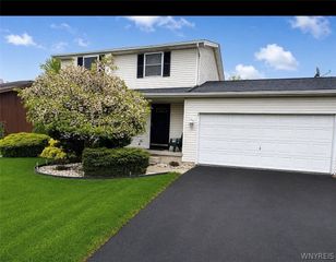 7001 Rebecca Drive, Wheatfield, NY 14304