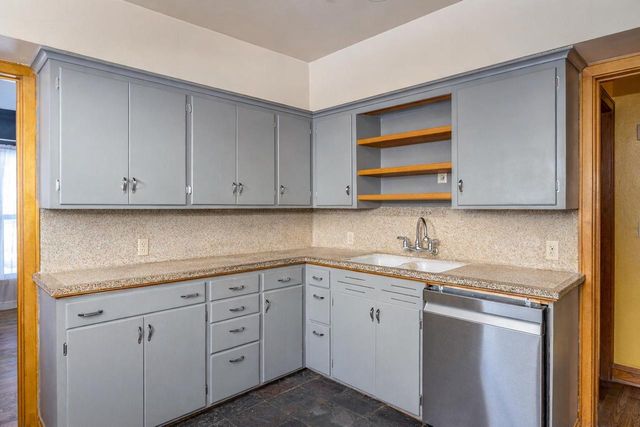 1827 N ALVIN STREET, Appleton, WI 54911