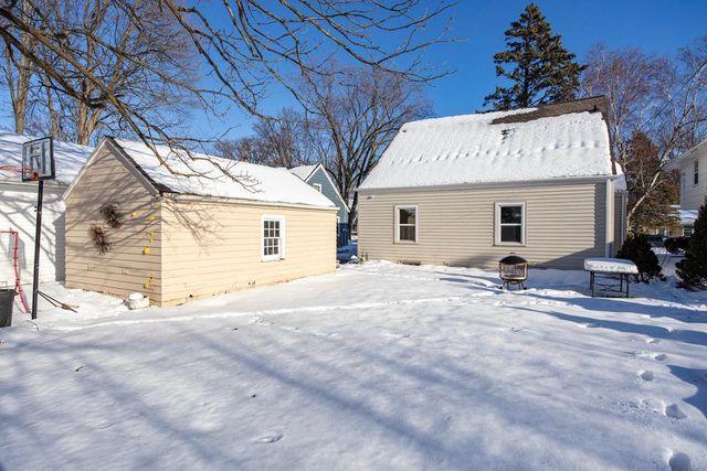 1827 N ALVIN STREET, Appleton, WI 54911