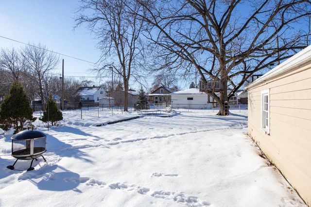 1827 N ALVIN STREET, Appleton, WI 54911