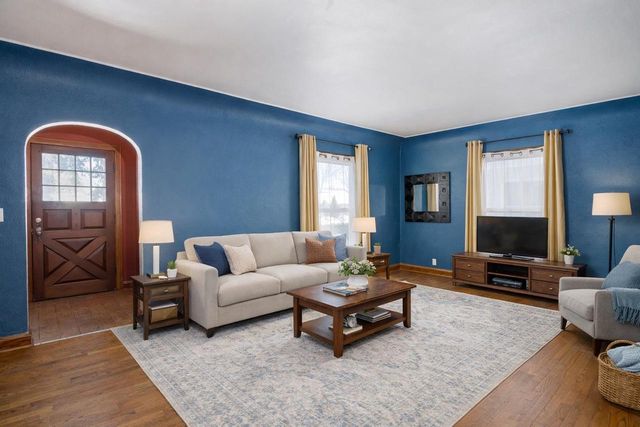 1827 N ALVIN STREET, Appleton, WI 54911