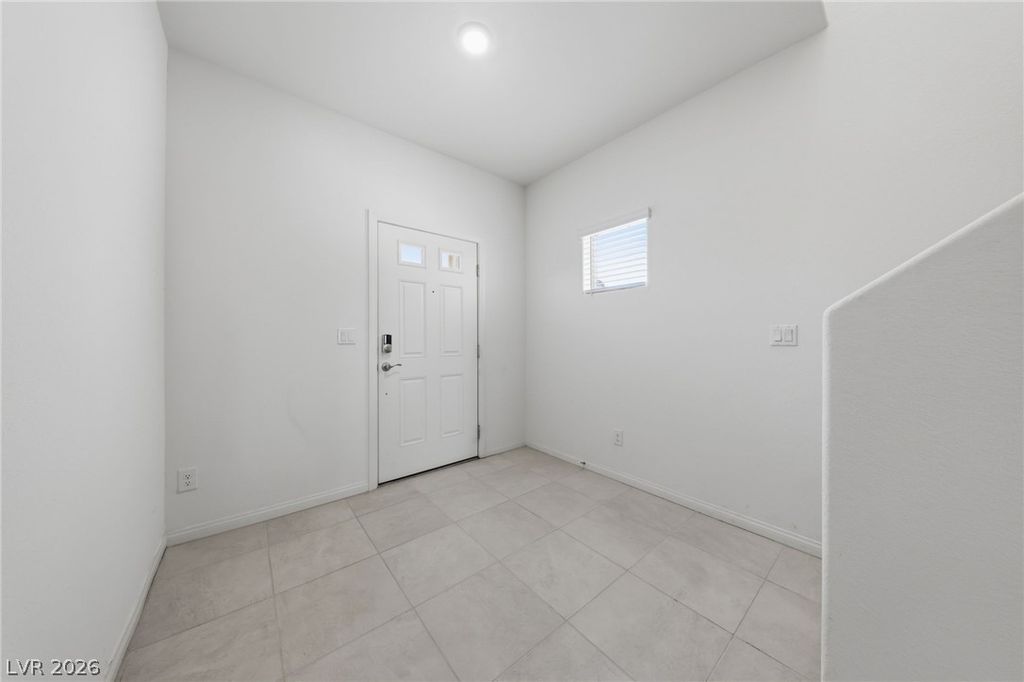10948 Lancaster Park Avenue, Las Vegas, NV 89166 — photo 3