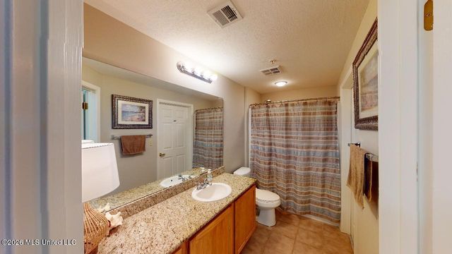 2230 Beach Drive, 302, Gulfport, MS 39507