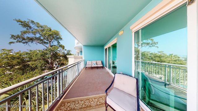 2230 Beach Drive, 302, Gulfport, MS 39507