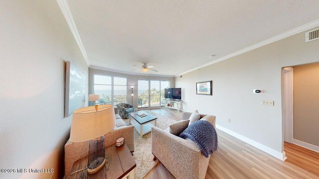 2230 Beach Drive, 302, Gulfport, MS 39507