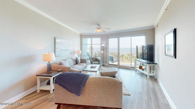 2230 Beach Drive, 302, Gulfport, MS 39507