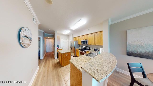 2230 Beach Drive, 302, Gulfport, MS 39507