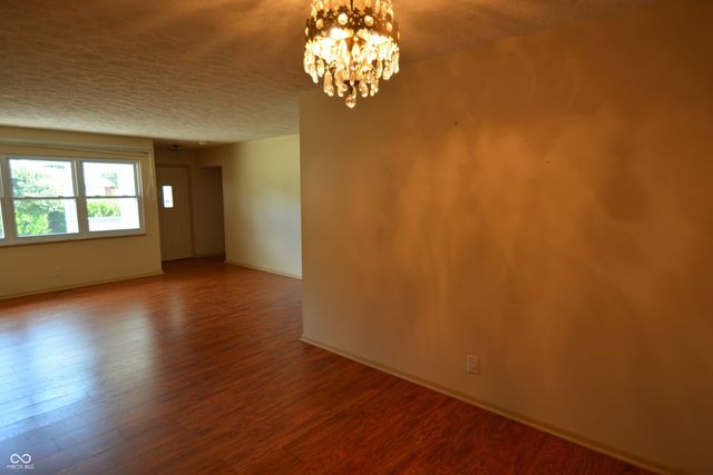 6118 Alpine Avenue, Indianapolis, IN 46224
