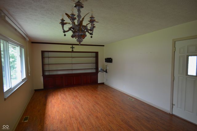 6118 Alpine Avenue, Indianapolis, IN 46224