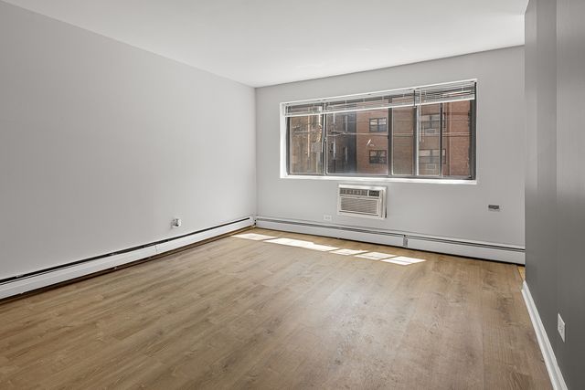 6029 N Winthrop Avenue 209, Chicago, IL 60660
