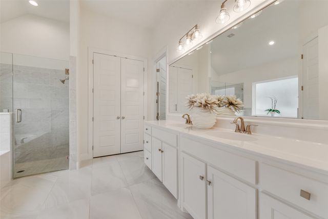 1424 Silent Springs Drive, Fort Worth, TX 76052