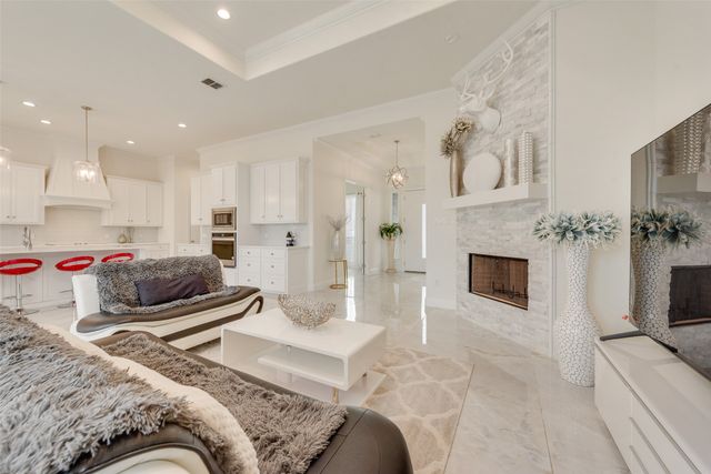 1424 Silent Springs Drive, Fort Worth, TX 76052