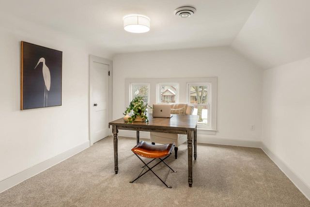 2262 N 71st STREET, Wauwatosa, WI 53213