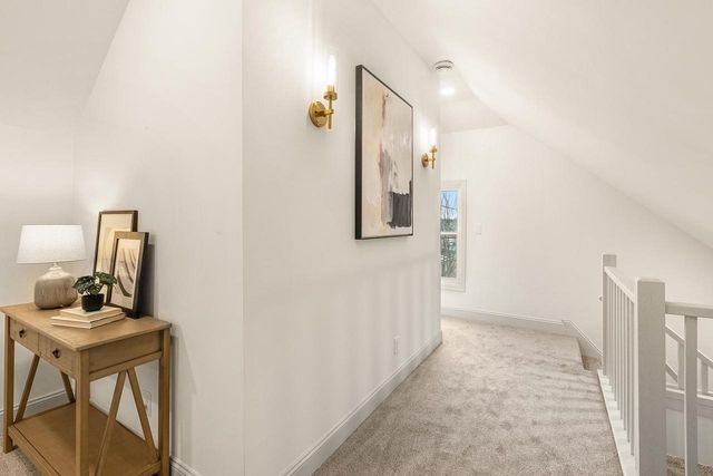 2262 N 71st STREET, Wauwatosa, WI 53213