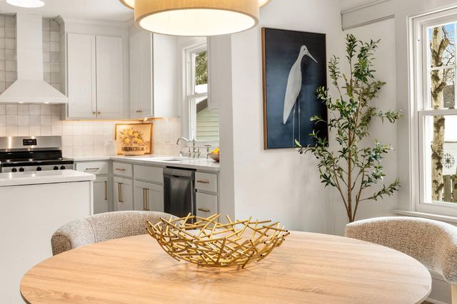 2262 N 71st STREET, Wauwatosa, WI 53213