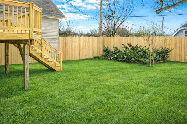 2262 N 71st STREET, Wauwatosa, WI 53213