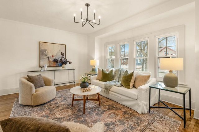 2262 N 71st STREET, Wauwatosa, WI 53213