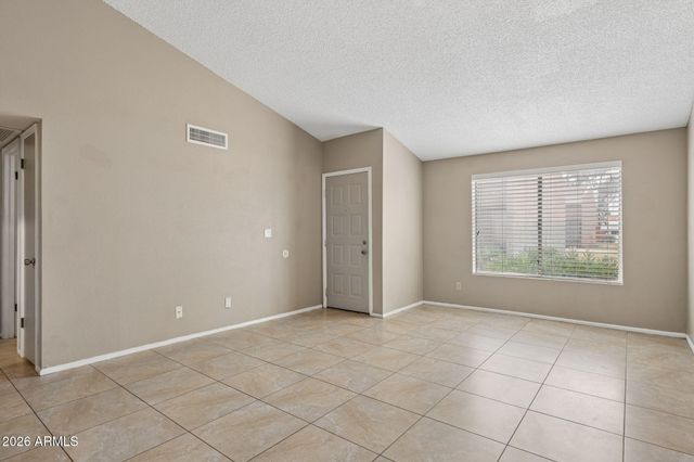 629 N MESA Drive 16, Mesa, AZ 85201