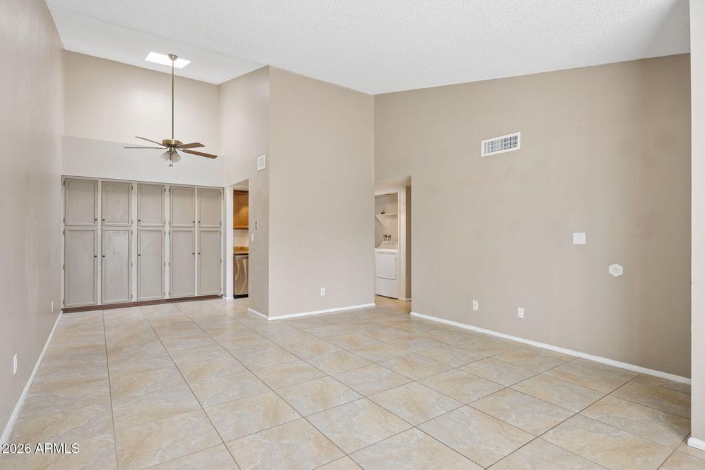 Image 4 of property listing at 629 N MESA Drive 16, Mesa, AZ 85201