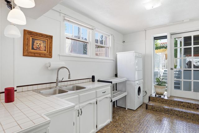 1606 Roma Avenue NE, Albuquerque, NM 87106