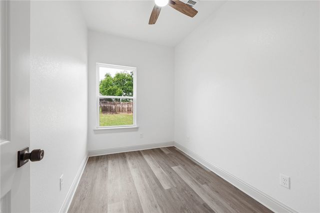 505 Legion Court, Bryan, TX 77803