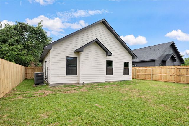 505 Legion Court, Bryan, TX 77803