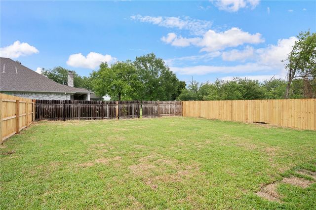 505 Legion Court, Bryan, TX 77803