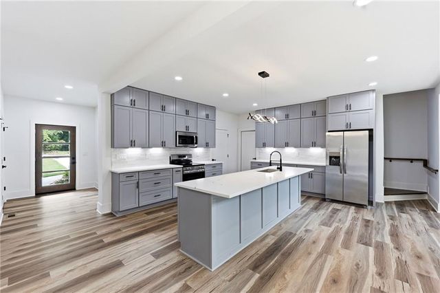 6121 Timberidge Drive, Gainesville, GA 30506