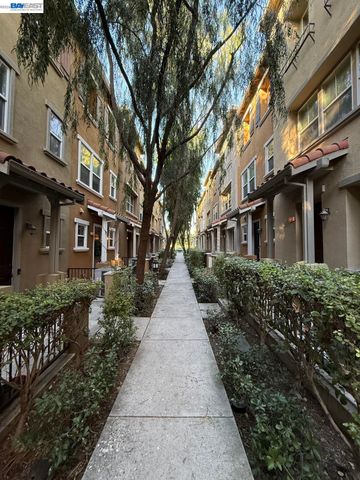 2200 Beech Cir, San Jose, CA 95131