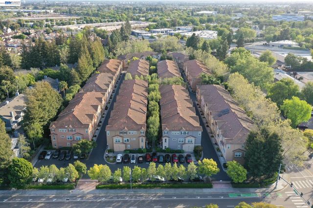 2200 Beech Cir, San Jose, CA 95131