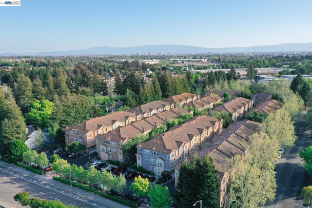 2200 Beech Cir, San Jose, CA 95131