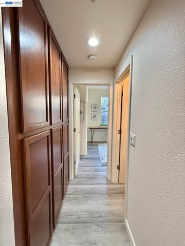 2200 Beech Cir, San Jose, CA 95131