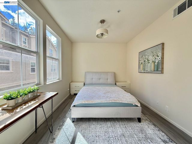 2200 Beech Cir, San Jose, CA 95131