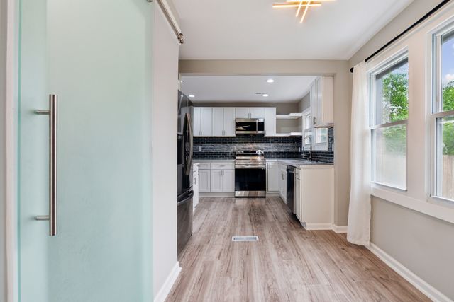 2407 Burch St, Nashville, TN 37208