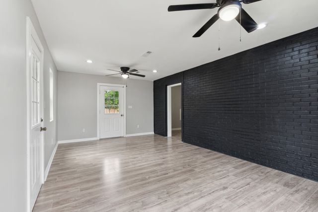 2407 Burch St, Nashville, TN 37208