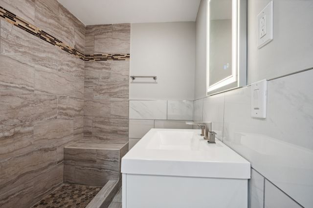 2407 Burch St, Nashville, TN 37208