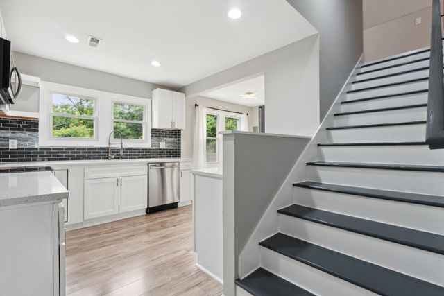 2407 Burch St, Nashville, TN 37208