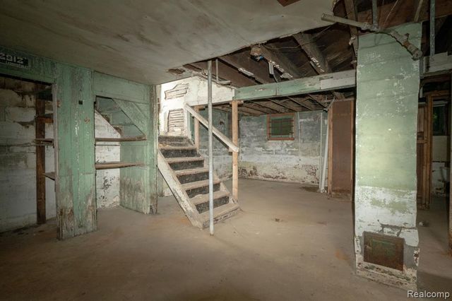 17403 Goddard Street, Detroit, MI 48212