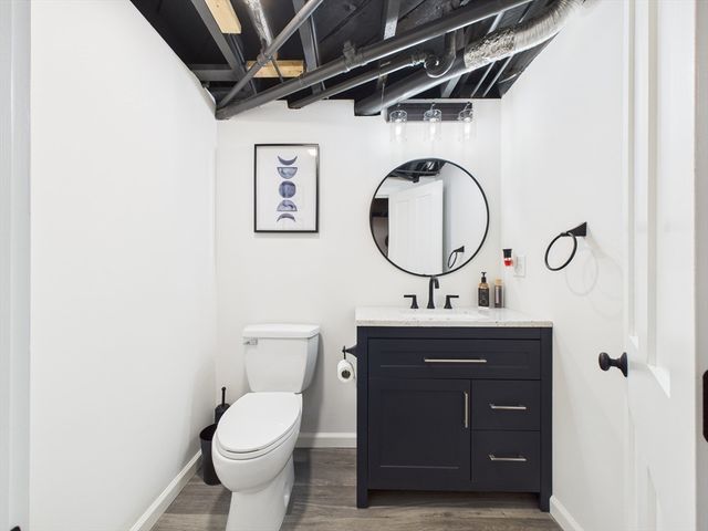 199 Quaker Ln, Acushnet, MA 02743